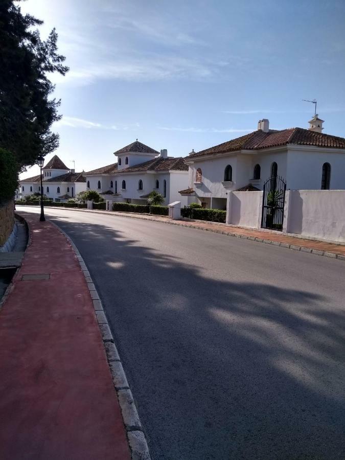 Duquesa Suites. Manilva San Luis de Sabinillas Εξωτερικό φωτογραφία